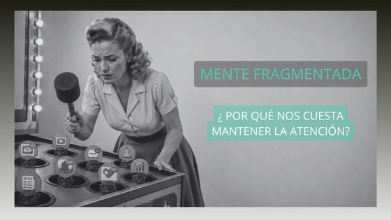 mujer jugando Whac-A-Mole. Fragmentación de la atención por hiperestimulación mental